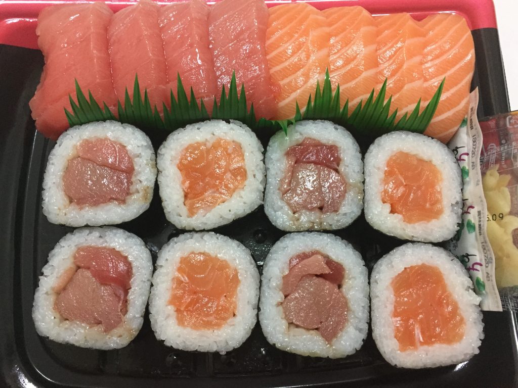 コストコ 本まぐろとサーモン寿司 コクがあって濃厚 舌でとろける絶品寿司