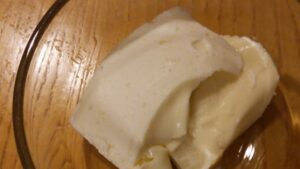 超簡単！コストコのアイスクリームでバニラムースを作ってみました♪