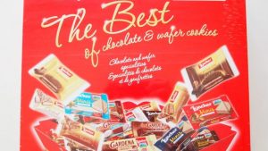 コストコ「ローカー ザ ベストオブ パーティボックス」14種類のチョコレートがお得で華やか!